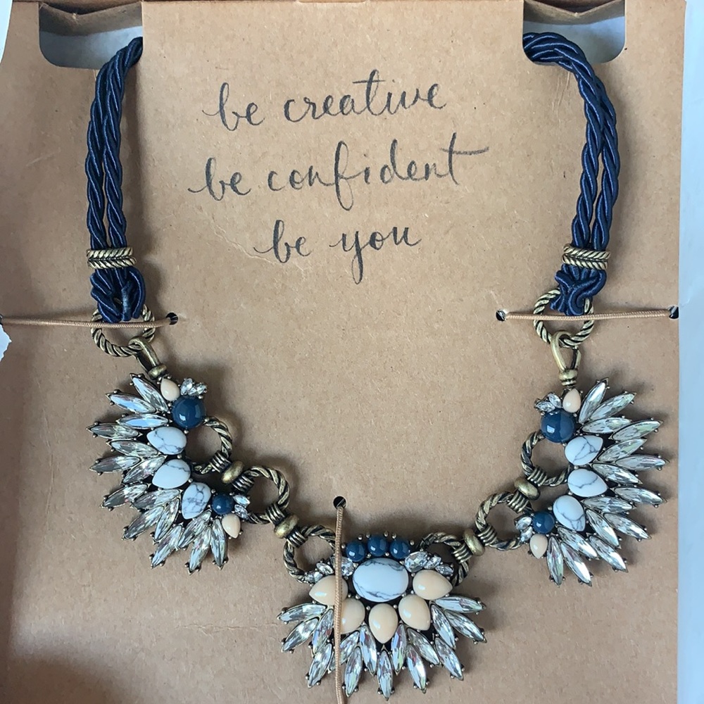 Chloe & Isabel Necklace Morningtide collar semi-precious. NEW w/box
